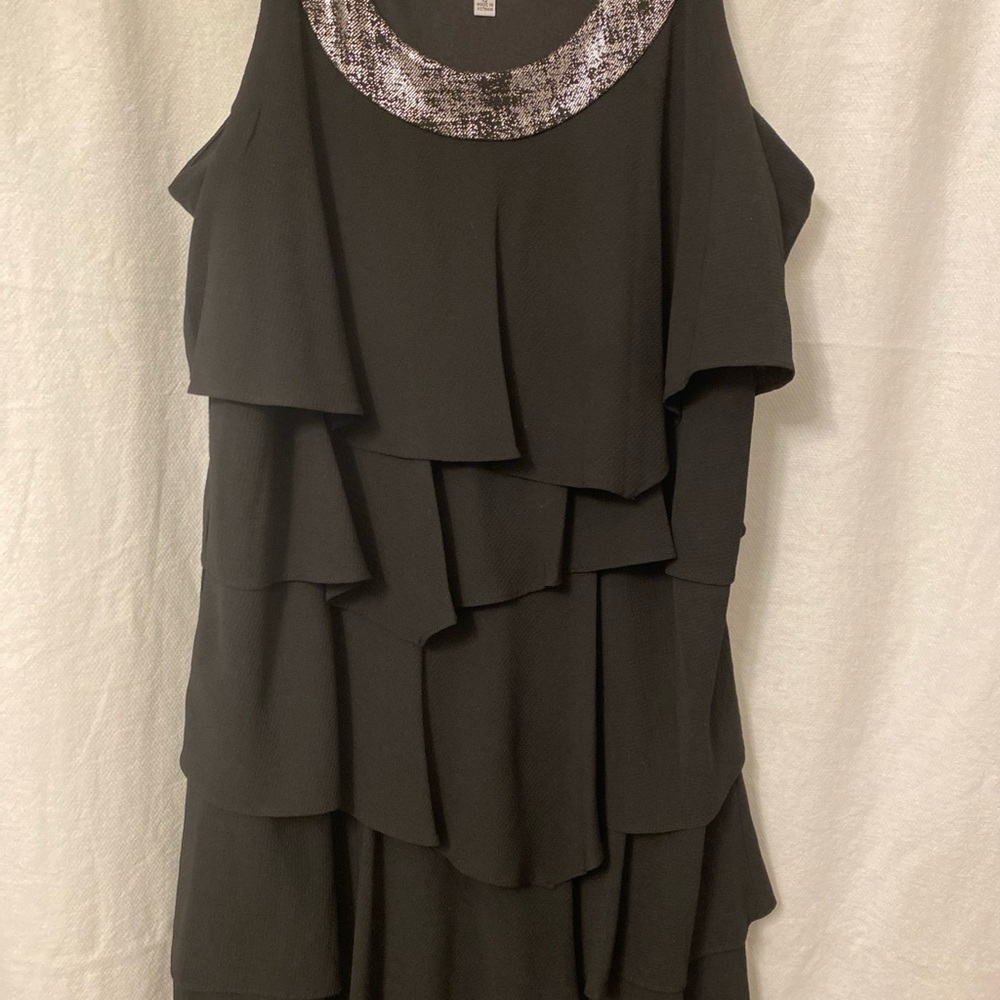Dress woman’s Signature by Robbie Bee Black Tiered with Sequin Neckline